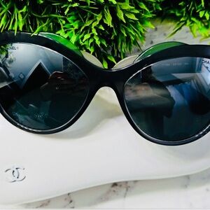 CHANEL Authentic CHANEL
Grey Acetate Cat Eye Frame Sunglasses-71186A